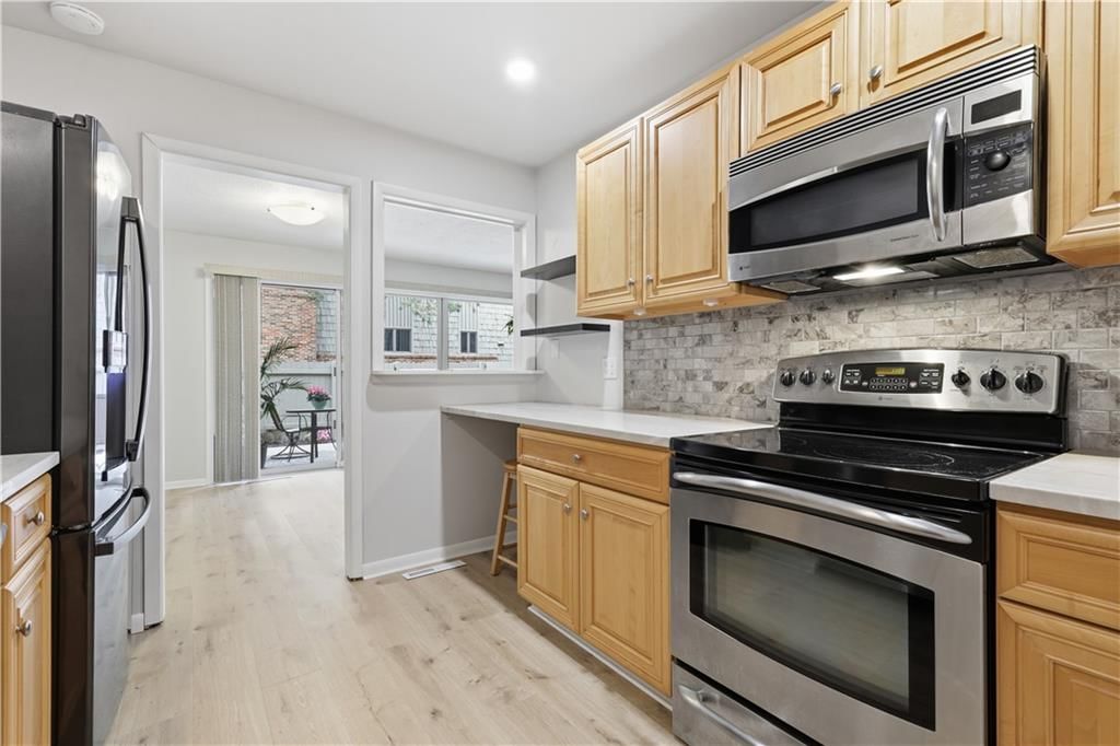 8730 Metcalf Avenue — photo 22