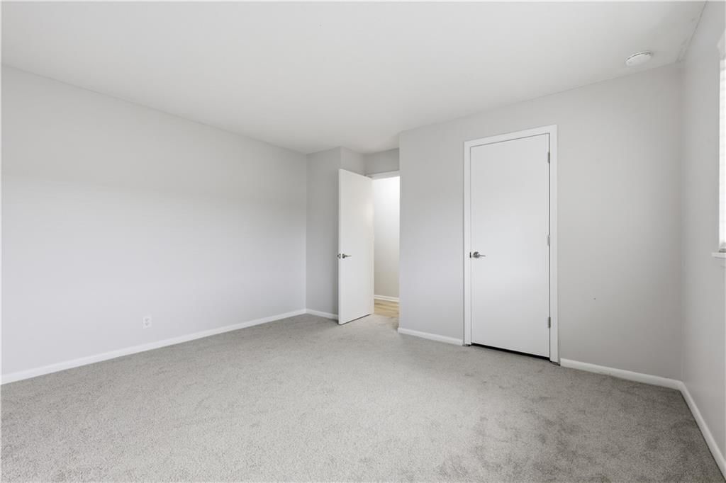 8730 Metcalf Avenue — photo 25
