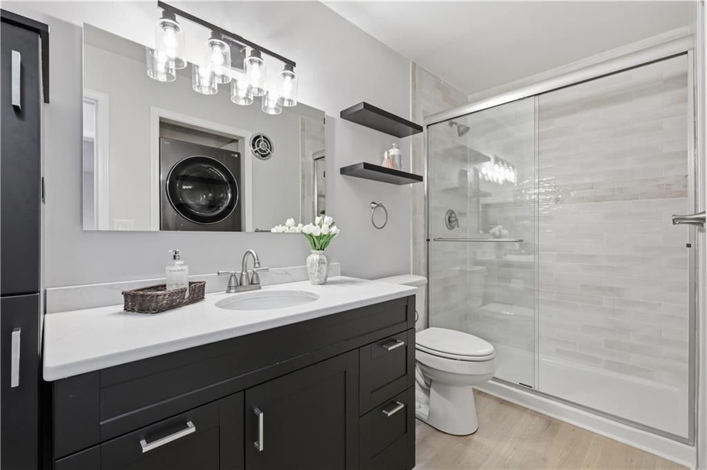8730 Metcalf Avenue — photo 27