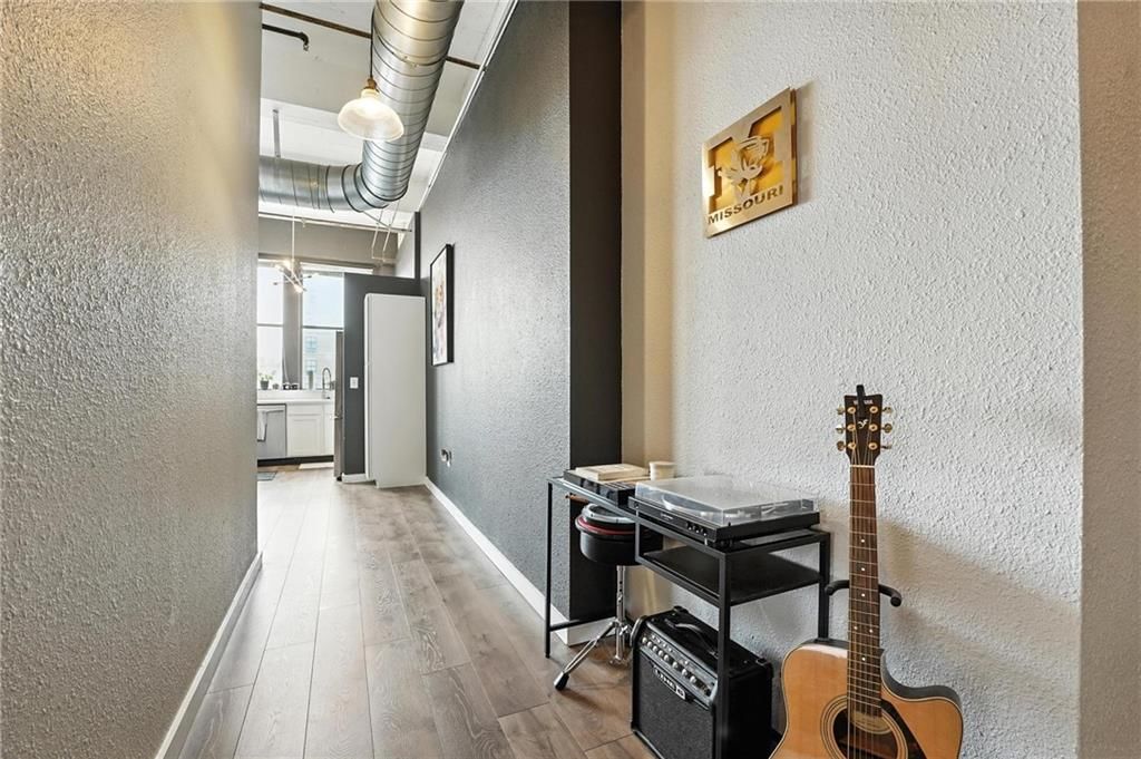 1535 Walnut Street — photo 8