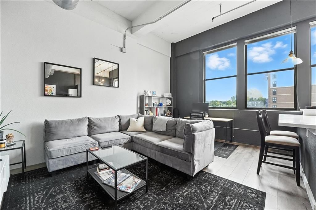 1535 Walnut Street — photo 16