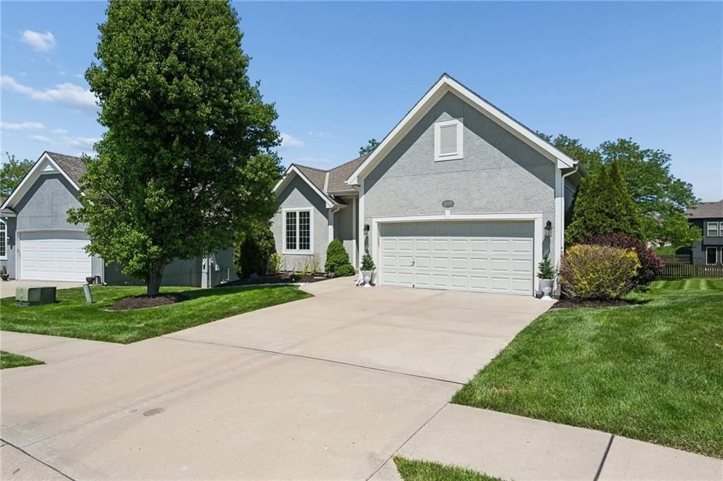 11005 N Cosby Avenue — photo 2