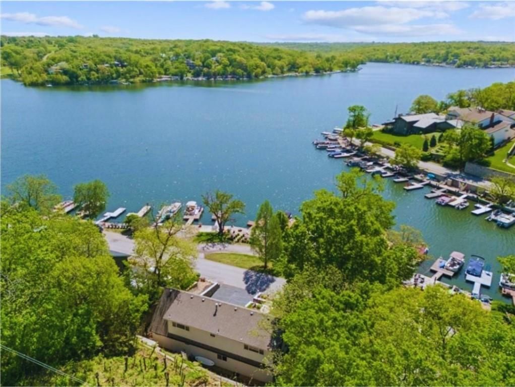 128 W Lakeshore Drive — photo 29