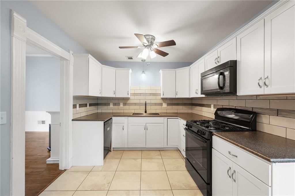 330 E Main Street — photo 17