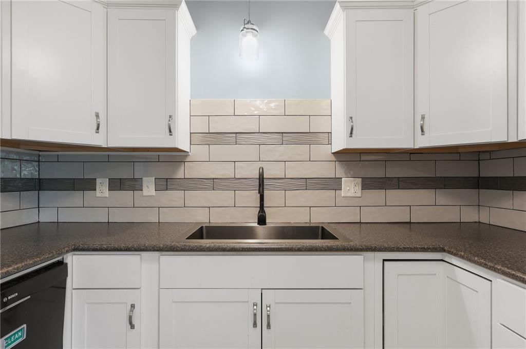 330 E Main Street — photo 21