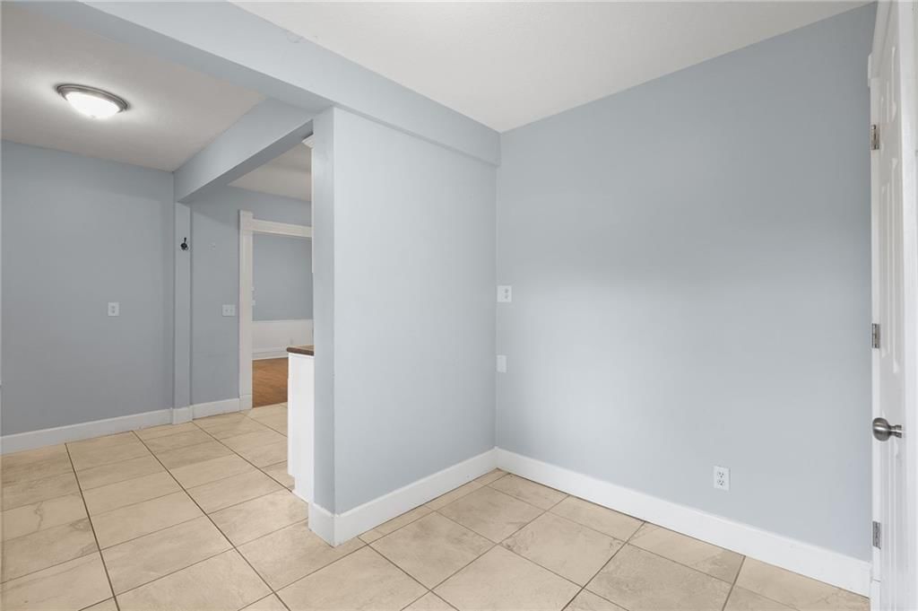 330 E Main Street — photo 23