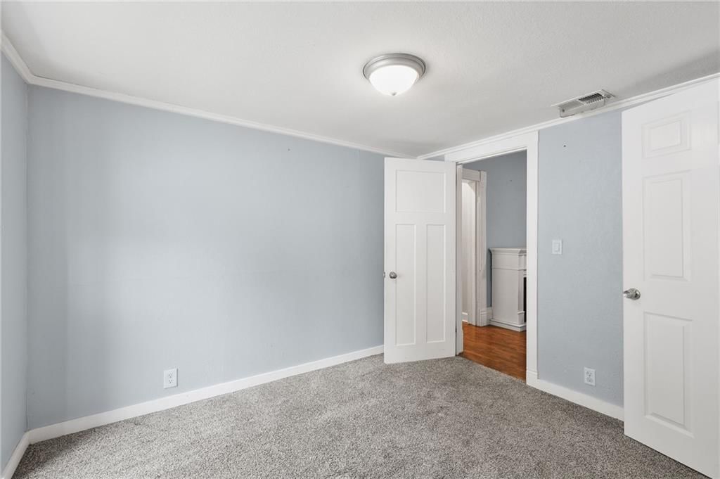 330 E Main Street — photo 30