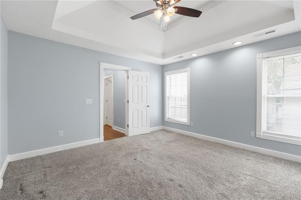 330 E Main Street — photo 37