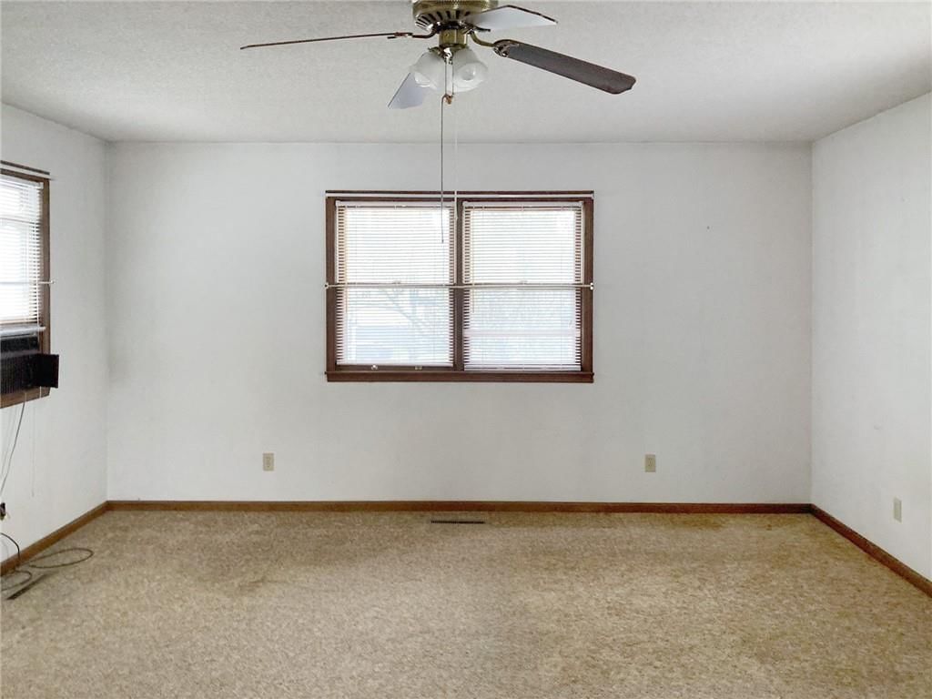 869 S Redman Avenue — photo 10