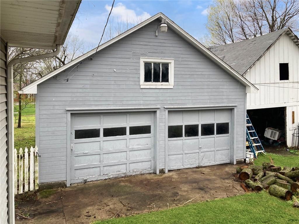 869 S Redman Avenue — photo 11