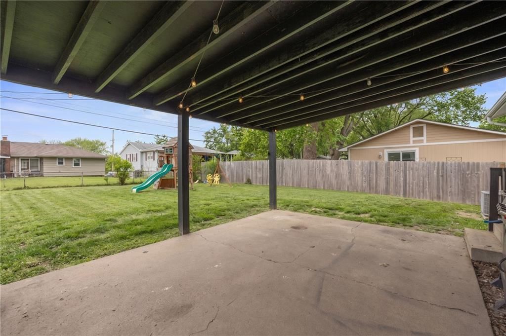 309 NE 88th Terrace — photo 39