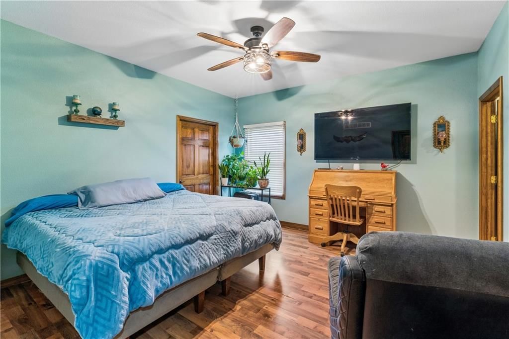 4370 Lee Road — photo 45
