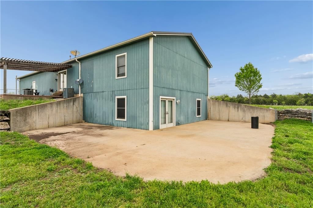 4370 Lee Road — photo 48