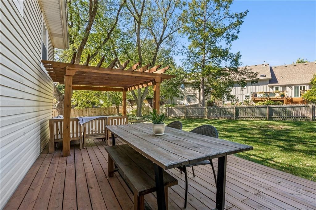 1136 NE Birchwood Place — photo 32