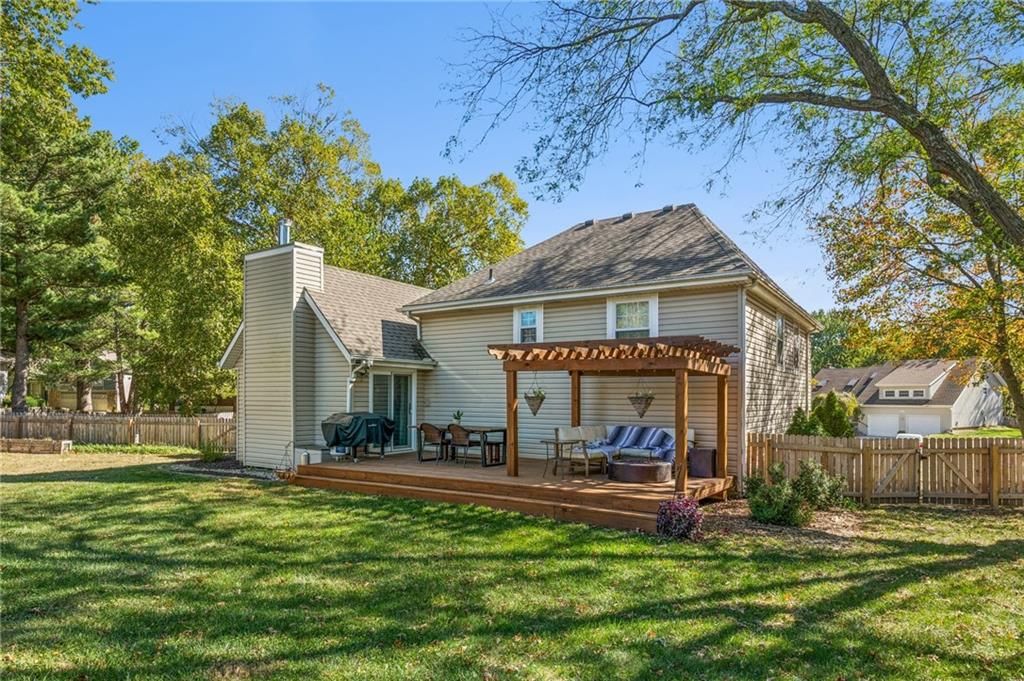 1136 NE Birchwood Place — photo 35