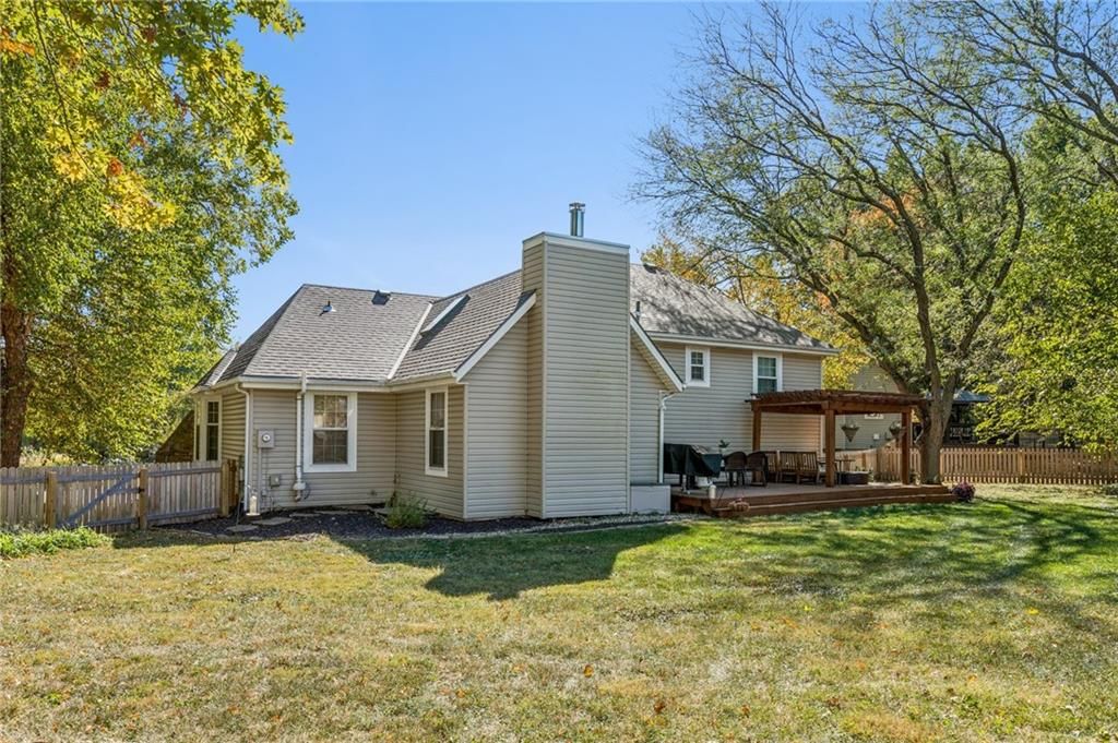 1136 NE Birchwood Place — photo 37