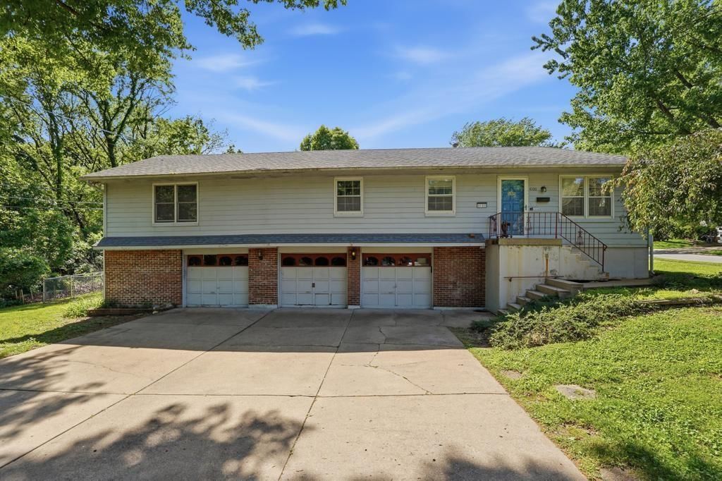 4100 S Coventry Drive — photo 2