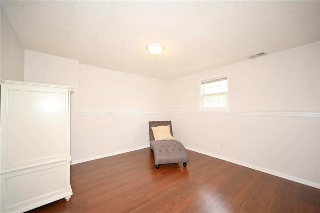 11318 N Booth Avenue — photo 26