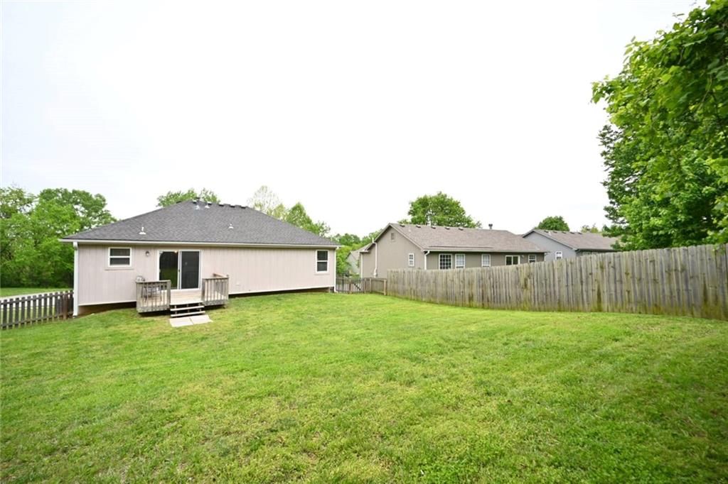 11318 N Booth Avenue — photo 31