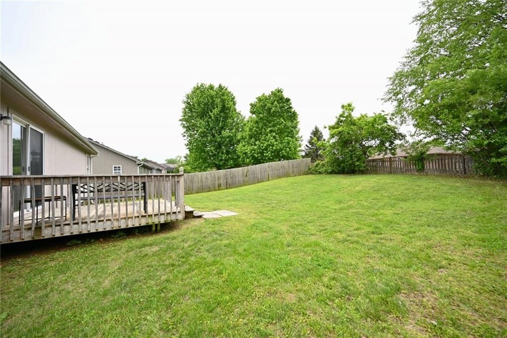 11318 N Booth Avenue — photo 32