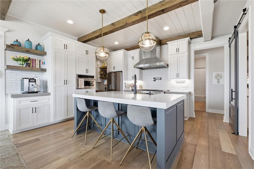 202 NW Ambersham Drive — photo 14
