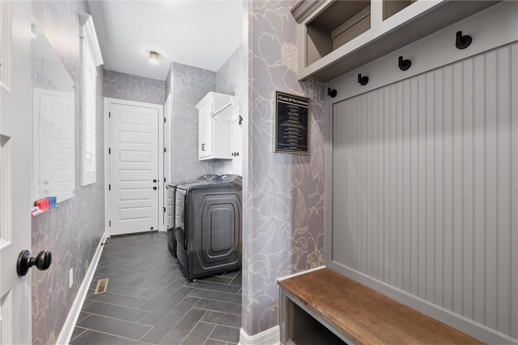 202 NW Ambersham Drive — photo 31
