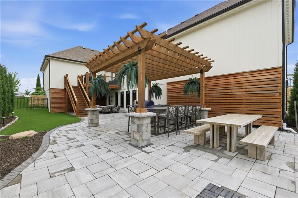 202 NW Ambersham Drive — photo 53