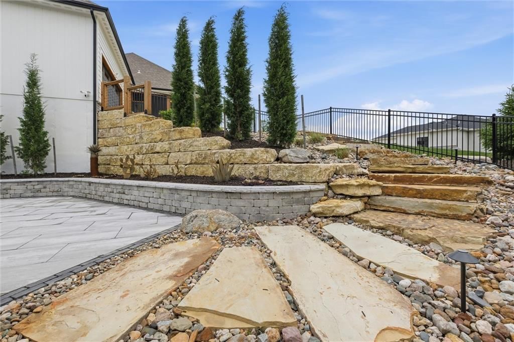 202 NW Ambersham Drive — photo 62