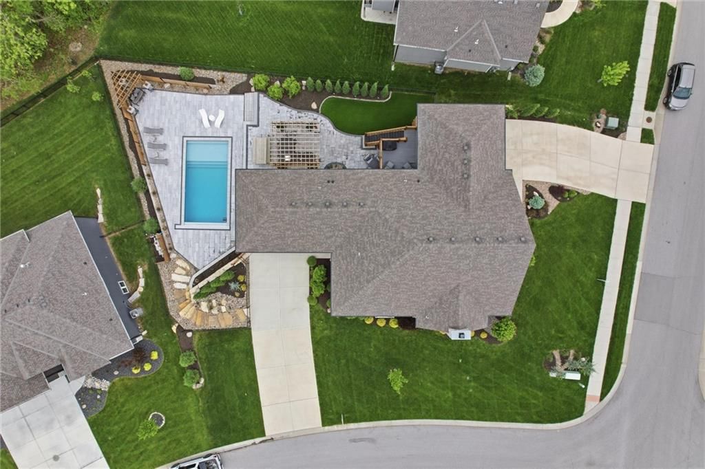202 NW Ambersham Drive — photo 67
