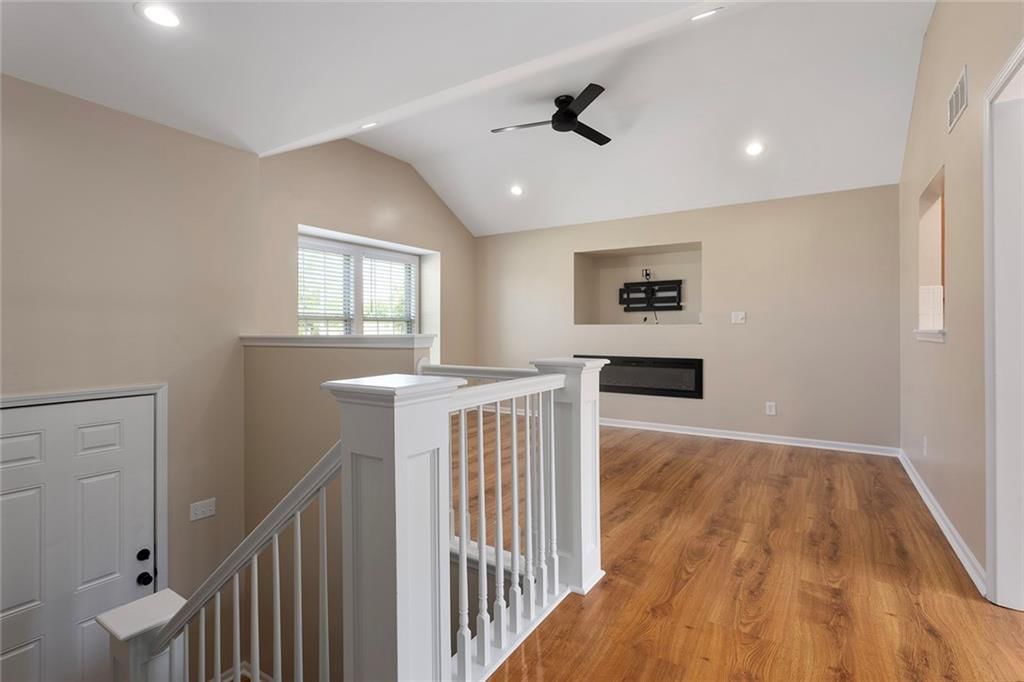 10527 N Ditman Avenue — photo 3