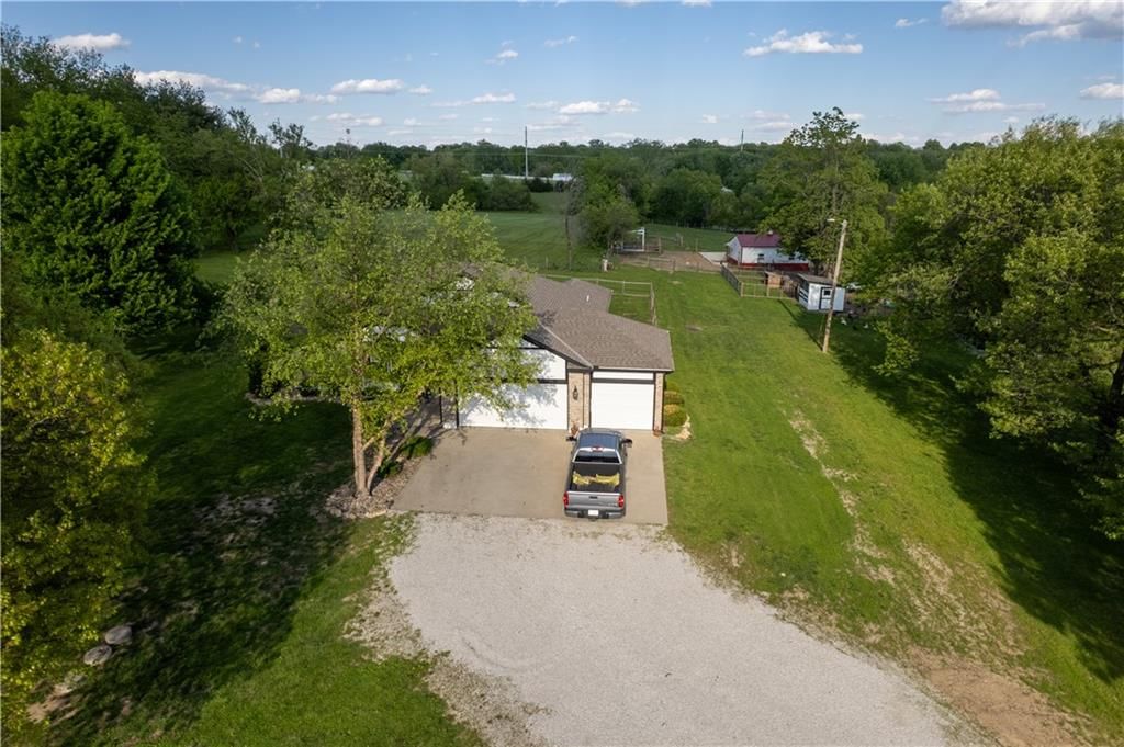 16023 Jesse James Farm Road — photo 82