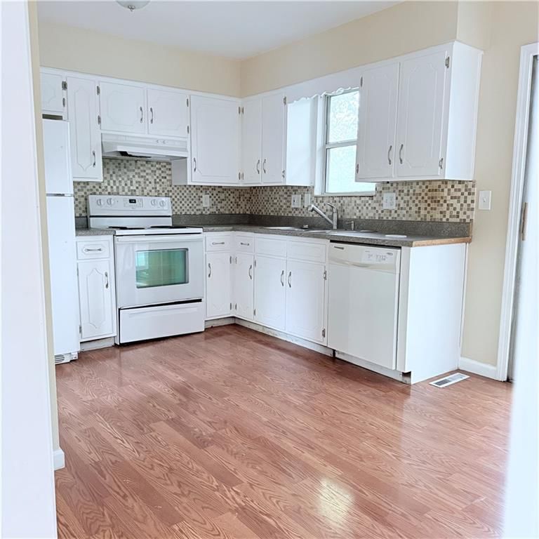 7901 E 104th Terrace — photo 5