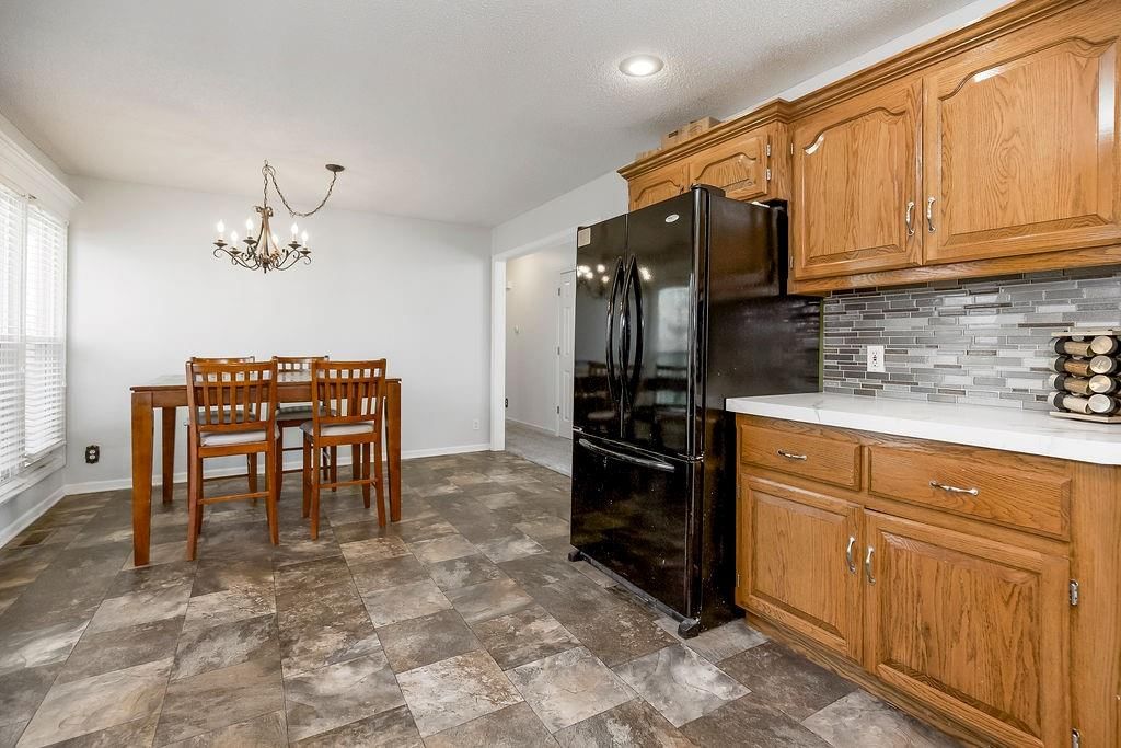 301 Porter Drive — photo 12