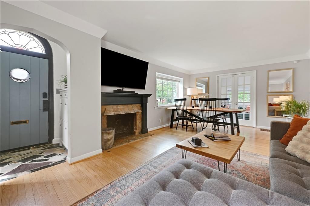 300 E Dartmouth Road — photo 6