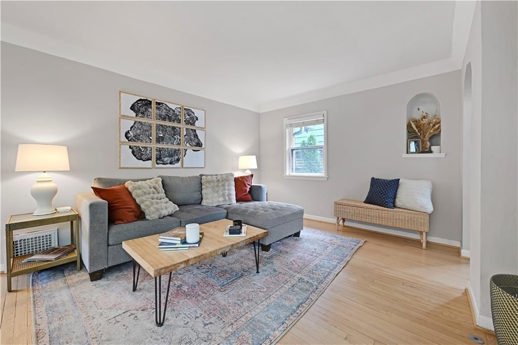 300 E Dartmouth Road — photo 7