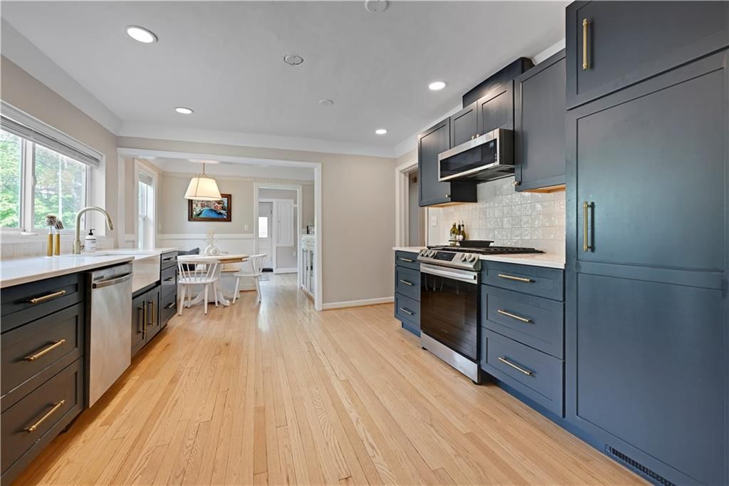 300 E Dartmouth Road — photo 15