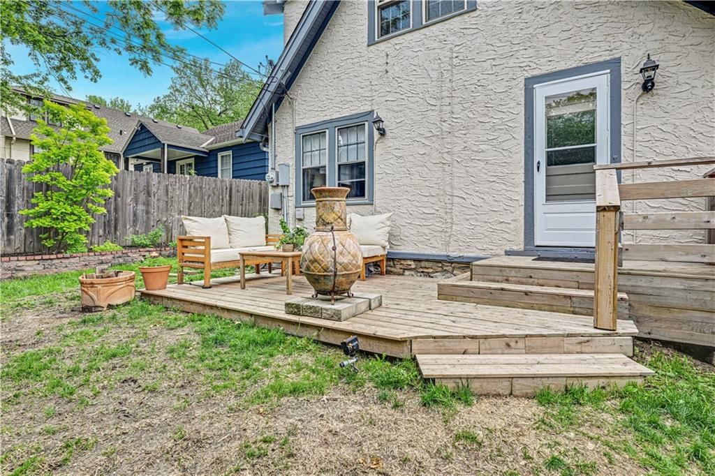 300 E Dartmouth Road — photo 34