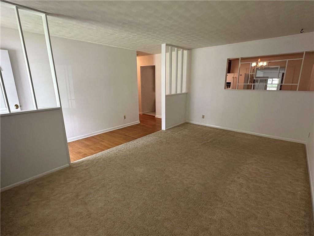 2532 N Franklin Avenue — photo 5
