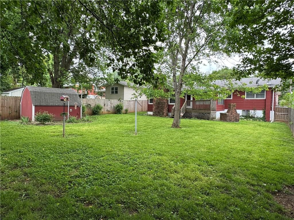 2532 N Franklin Avenue — photo 40