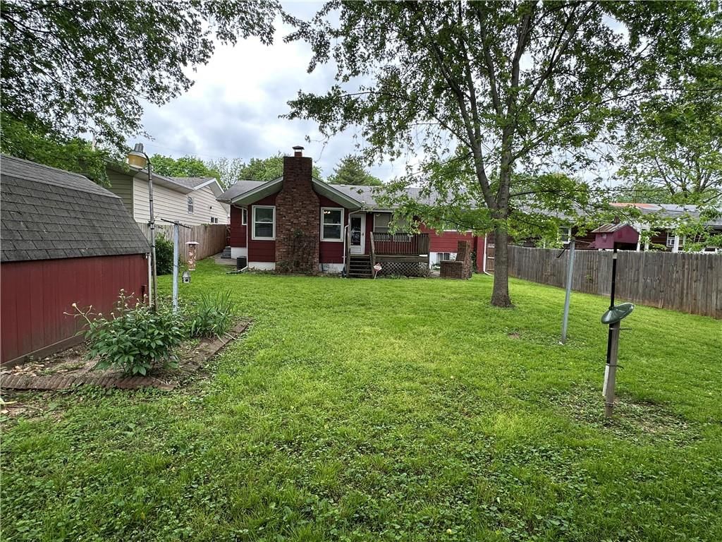 2532 N Franklin Avenue — photo 41