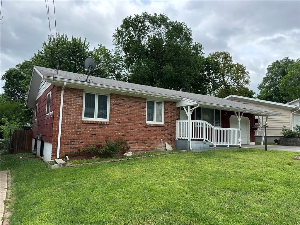 2532 N Franklin Avenue — photo 46