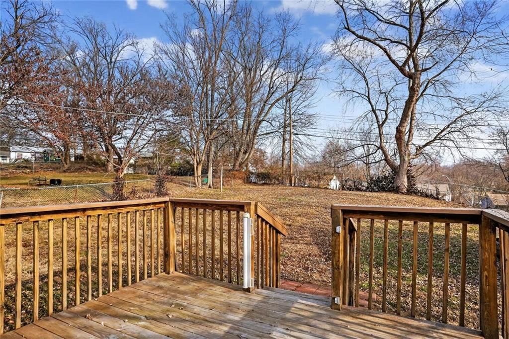 3701 N Cypress Avenue — photo 22