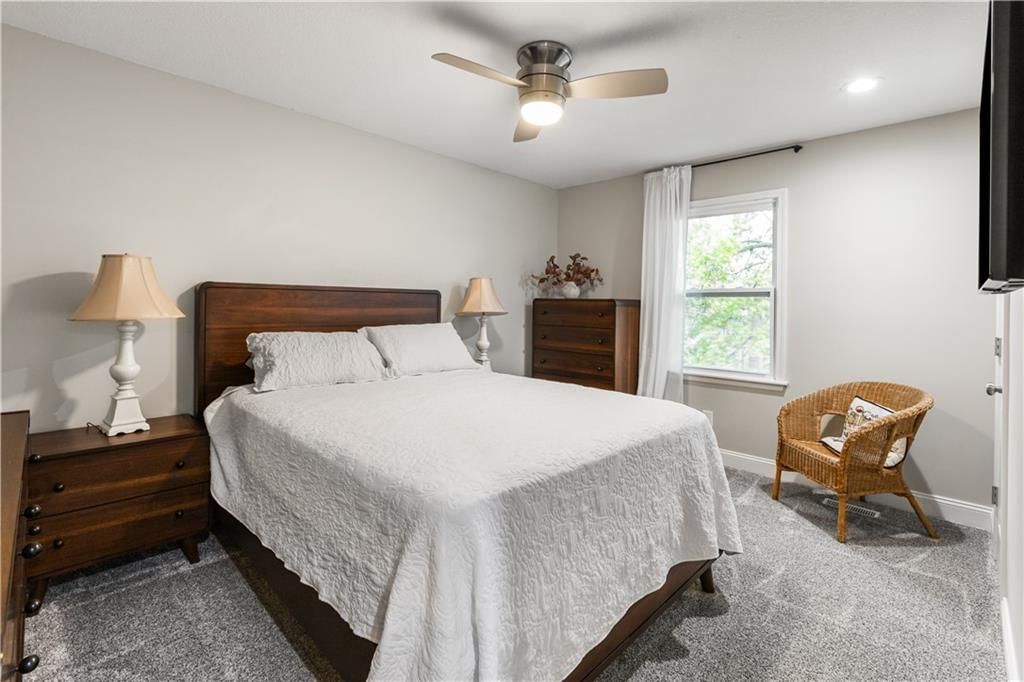 11418 King Street — photo 23