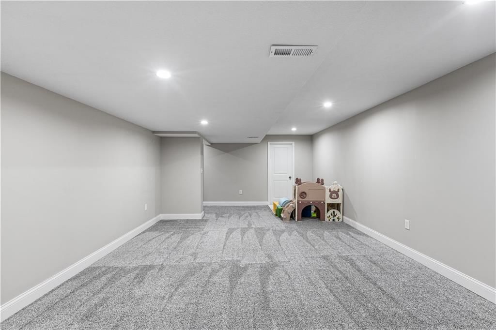 11418 King Street — photo 40