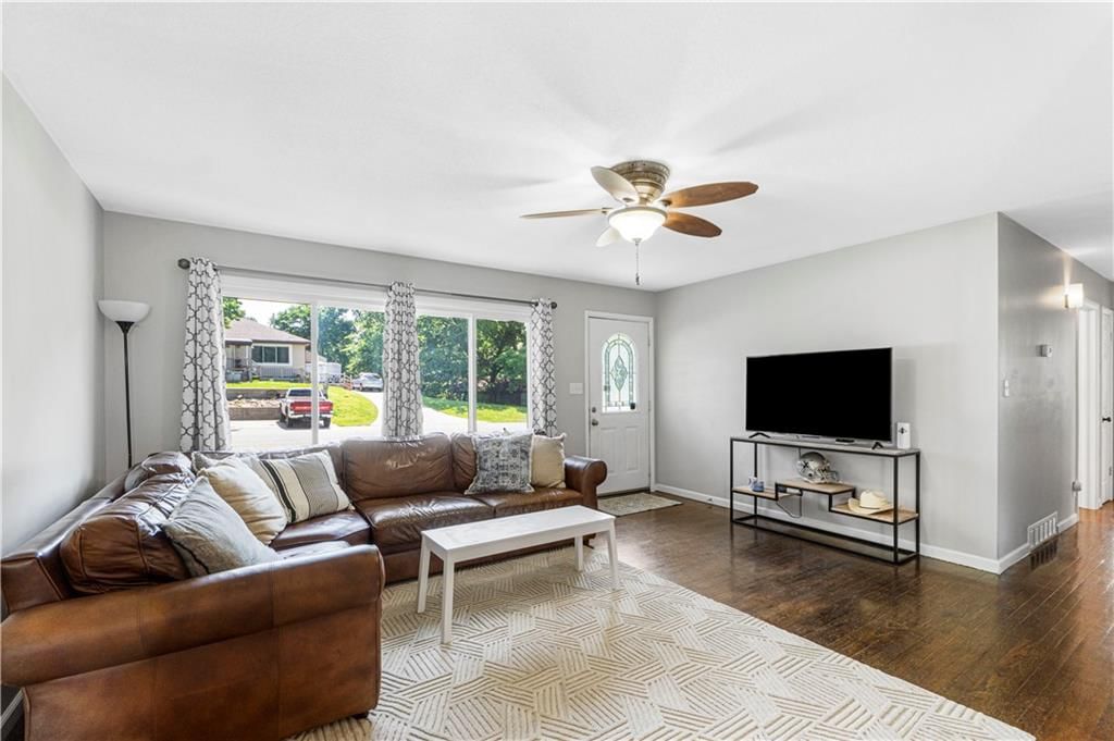 2800 S Cedar Crest Terrace — photo 6