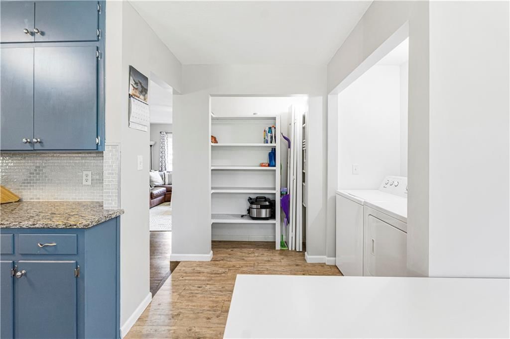 2800 S Cedar Crest Terrace — photo 7