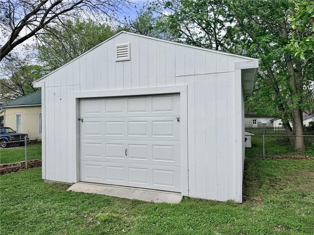 1521 Webster Street — photo 19