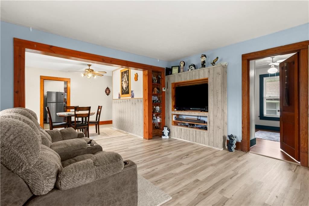 319 S 2nd Street — photo 13