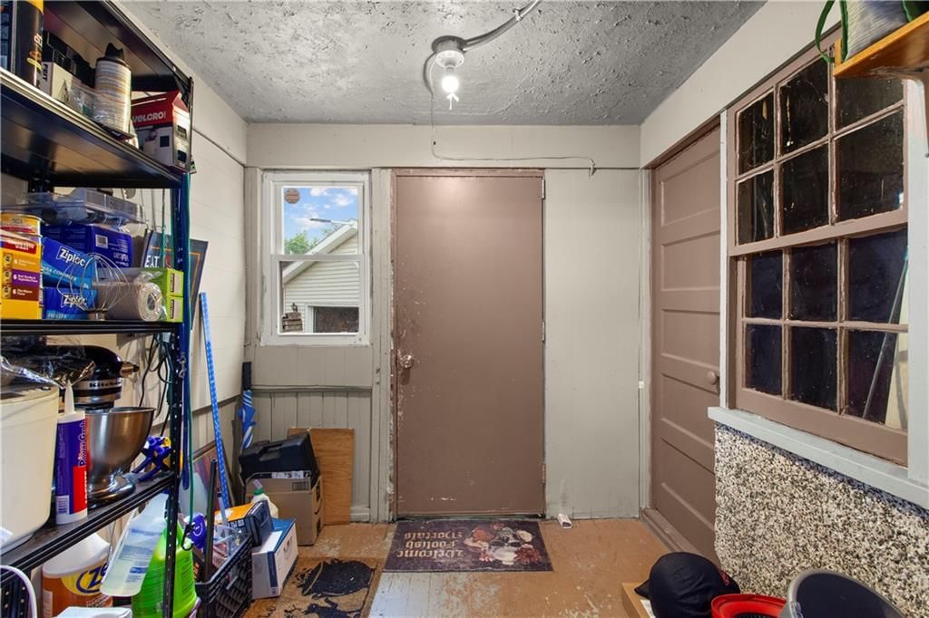 319 S 2nd Street — photo 32