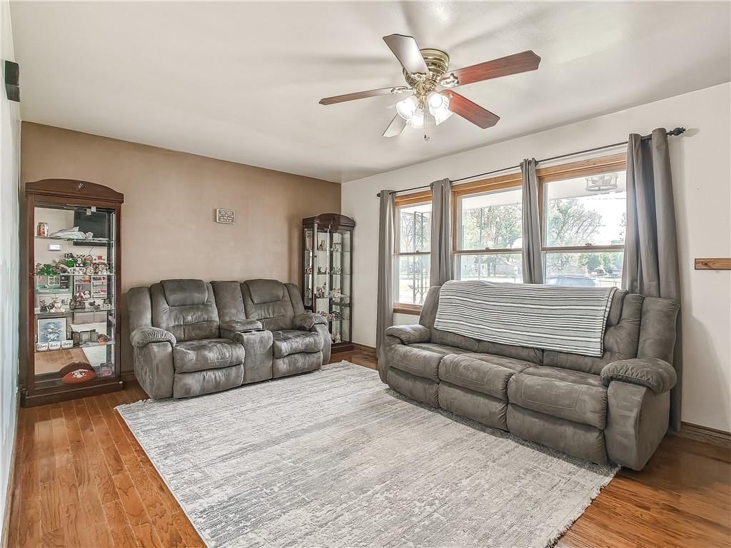 102 Walnut Court — photo 6